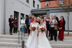 Leider waren bei diesen Foto schon einige Leute weg, so das nicht alle drauf sind. Wir möchten uns aber bei allen die dabei waren bedanken, wir haben uns echt Mega gefreut das ihr so zahlreich erschienen seid. Leider waren bei diesen Foto schon einige Leute weg, so das nicht alle drauf sind. Wir möchten uns aber bei allen die dabei waren bedanken, wir haben uns echt Mega gefreut das ihr so zahlreich erschienen seid.