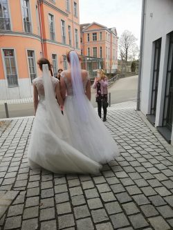 Warten auf die letzten Gäste Warten auf die letzten Gäste